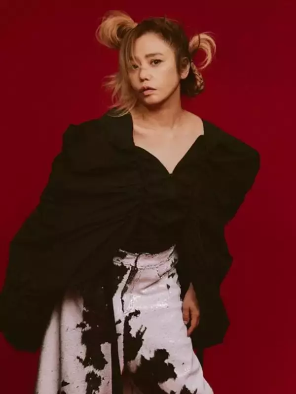 Chara「やさしい気持ち」、「Break These Chain」などを収録したラブソング・ベスト・アルバム本日発売　リリース記念インスタライブを本日20時より配信