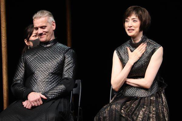 天海祐希が世界的ダンサー、アダム・クーパーと夢の共演「ご褒美です！」新作舞台『レイディマクベス』開幕