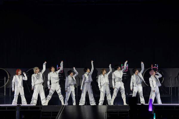 「ドームはゴールじゃない、スタートなんです」15年越しの夢、超特急が掴んだ東京ドーム――『BULLET TRAIN ARENA TOUR 2025-2026「REAL？」』最終公演レポート