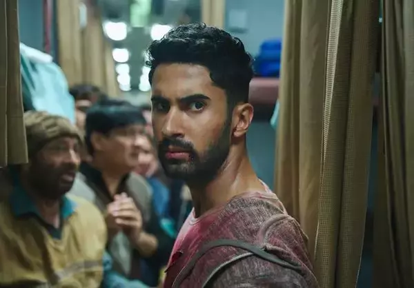 『KILL 超覚醒』本編映像が公開。激情がぶつかり合う超絶アクション