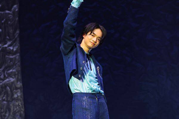 VOKSY DAYS、デビュー半年の“現在地”を見せた初の東阪ツアー 8人が届けた「絶対に誰一人の手も離さない」