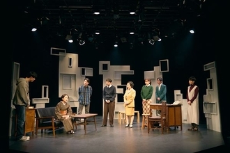 詩森ろば作・演出『海の凹凸（おうとつ）』舞台写真＆コメントが到着「生きているひとだけでなくおそらく死者も来てくれる」