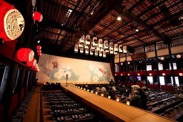 恒例の「四国こんぴら歌舞伎大芝居」上演中　出演の雀右衛門、松緑、亀蔵、巳之助らが語る金丸座ならではの魅力