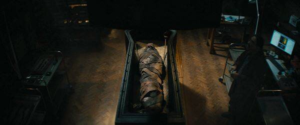 【閲覧注意】口から“蟲”が這い出す…『THE MUMMY／ザ・マミー 棺の中の少女』究極の恐怖を感じさせる本編映像公開