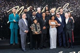 『Michael／マイケル』LAプレミアに一族集結！ 圧巻のパフォーマンスを収めた最終トレーラーも公開