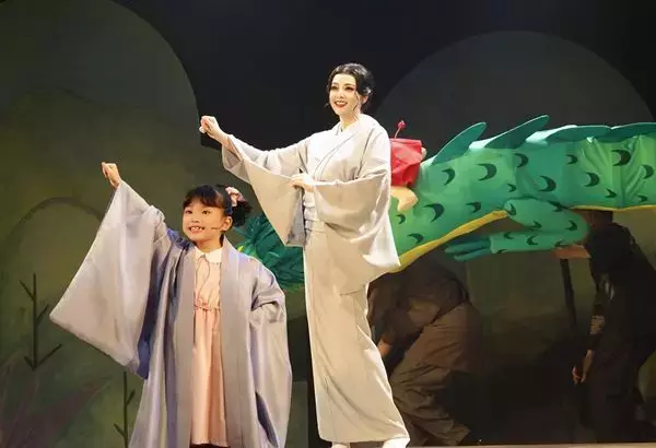 藤原紀香＆村方乃々佳が熱演！ 『まんが日本昔ばなし』劇場、舞台写真＆コメントが到着