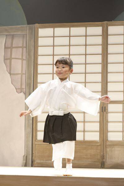 藤原紀香＆村方乃々佳が熱演！ 『まんが日本昔ばなし』劇場、舞台写真＆コメントが到着