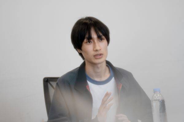 日常を彩る新世代ポップの誕生！Togozが語る“古びない普遍性”と1stアルバム『発見』の全貌