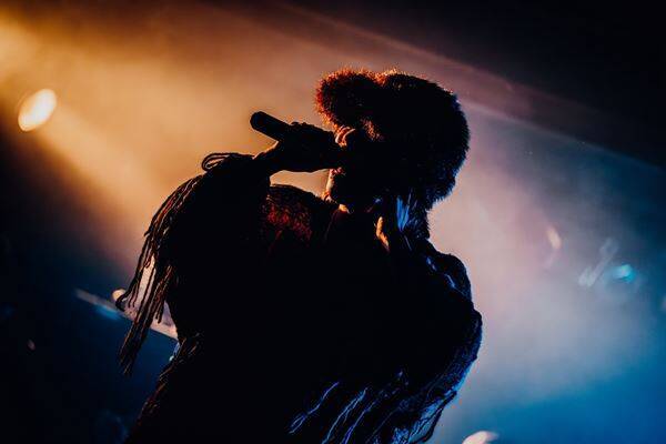 Ku:ui、初自主企画で未音源化の新曲を連発！盟友たちと共鳴した「ここから始まる」決意の夜をレポート