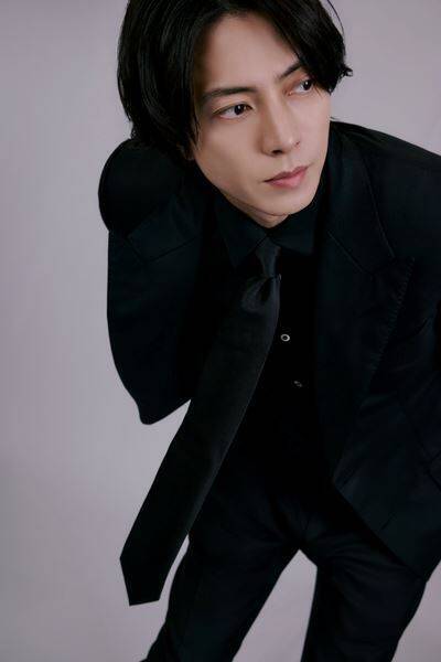 山下智久「やっと研修期間が終わった」30年を振り返って語る、ここから始まる新しい自分