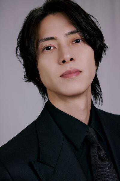 山下智久「やっと研修期間が終わった」30年を振り返って語る、ここから始まる新しい自分