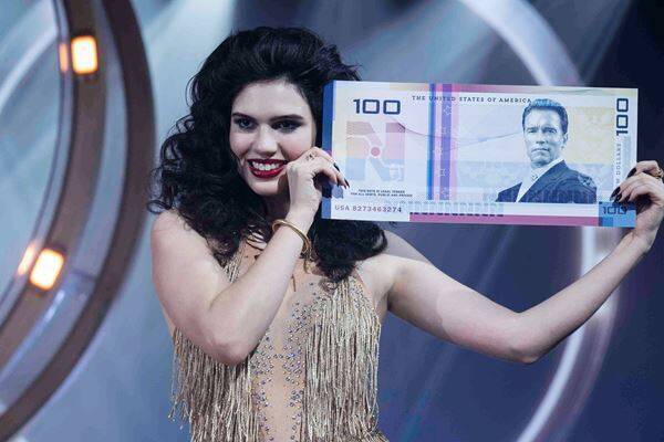 シュワちゃんも大絶賛！ 映画『ランニング・マン』新旧スターの胸アツ共演映像公開