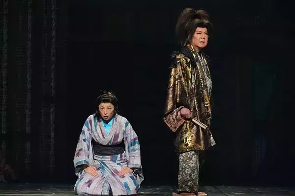 古田新太「小池栄子全部!!をお見逃しなく！」 劇団☆新感線『爆烈忠臣蔵～桜吹雪THUNDERSTRUCK』東京公演が開幕