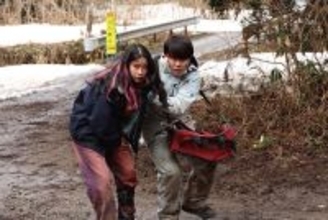 鈴木福主演『ヒグマ!!』新たな公開日決定！ 緊迫の場面写真10点解禁