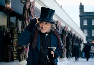 こんなに嫌なジョニー・デップ見たことない！『クリスマス・キャロル／3人のゴーストたち』本予告映像解禁
