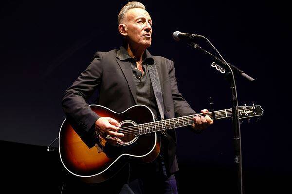 ブルース・スプリングスティーンの若き日を映画で描いた監督「ここに出てくるのは、もろい姿のブルース。だから世界はこの人を愛する」