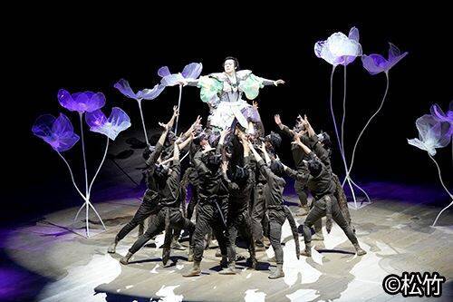 十周年を迎える“超歌舞伎”をはじめ、年の瀬を華やかに飾るラインナップ。歌舞伎座「十二月大歌舞伎」開幕　