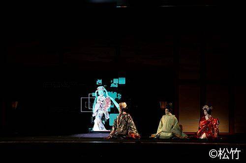 十周年を迎える“超歌舞伎”をはじめ、年の瀬を華やかに飾るラインナップ。歌舞伎座「十二月大歌舞伎」開幕　