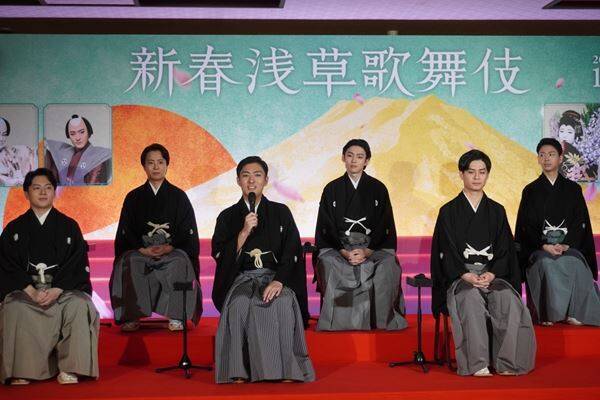 中村橋之助「幸せを力に」 妻役の鶴松からはライバル宣言？「新春浅草歌舞伎」製作発表記者会見