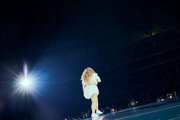 渡辺直美、ピン芸人で初めて東京ドーム完売！超満員45,000人が集結したコメディーショーに豪華サプライズゲストが多数登場！