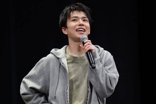 織山尚大、3年ぶり主演舞台『エクウス』開幕　初の東京グローブ座は「歴史を感じる素敵な劇場」
