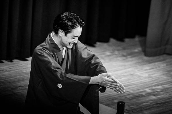 ロックと落語の奇跡の共演！佐々木亮介主催 "雷よ静かに轟け” 第十一夜は盟友・春風亭昇羊との"対バン"が実現「こんな友達がいるって自慢したかったんだよね」