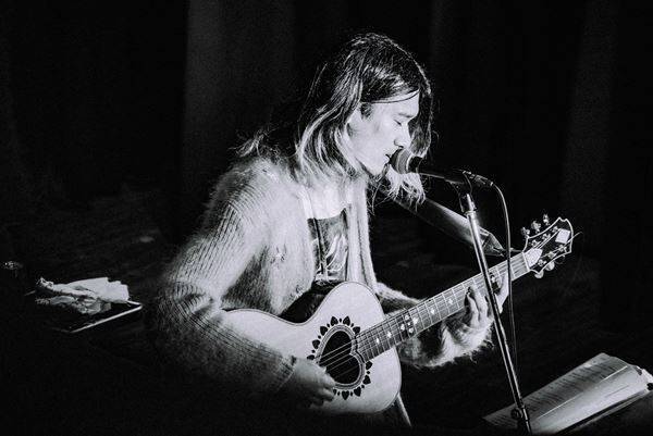 ロックと落語の奇跡の共演！佐々木亮介主催 "雷よ静かに轟け” 第十一夜は盟友・春風亭昇羊との"対バン"が実現「こんな友達がいるって自慢したかったんだよね」