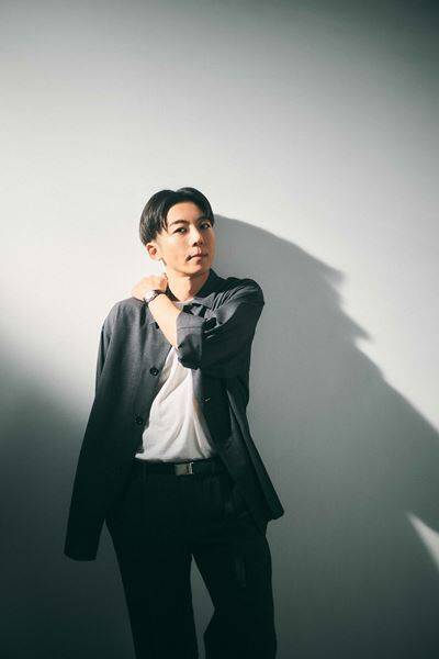 高橋一生が今、思うこと「世間のイメージに逆らい続けることが、消費に抗う最善の方法」