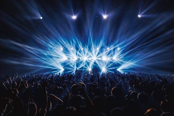 凛として時雨の自主企画『トキニ雨#17』ゲストにキタニタツヤを迎えた東京公演のオフィシャルレポート到着