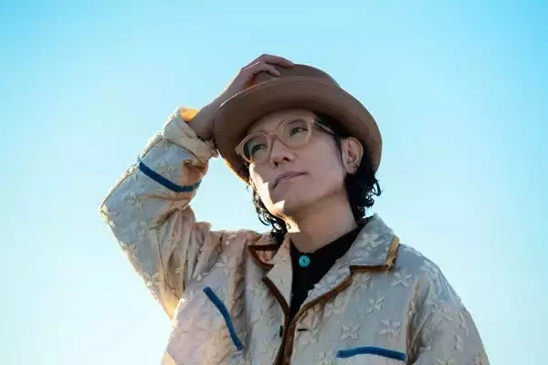 ハナレグミ、東京・大阪で開催のプレミアムライブSPゲストに内田也哉子の出演決定