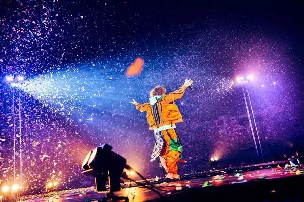 Vaundy、全公演完売のドームツアー、ファイナル公演オフィシャルライブレポート到着