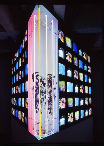 メディアアートの父、ナムジュン・パイクの没後20年の大回顧展がワタリウム美術館で開催