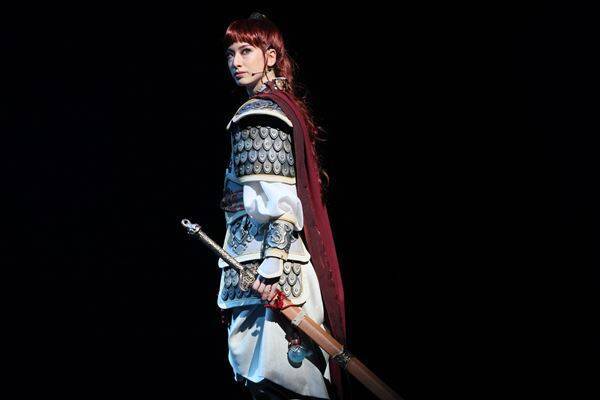 【レポート】柚香光、異界へ降り立つ。壮大なスケールで描かれるミュージカル『十二国記』、世界初演がついに開幕