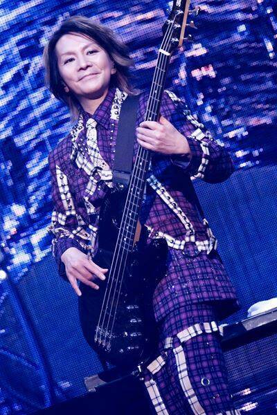 BUCK∞TICK、全国ツアー『BUCK∞TICK TOUR 2025 -ナイショの薔薇の下-』グランドフィナーレ日本武道館公演 のオフィシャルレポート到着！