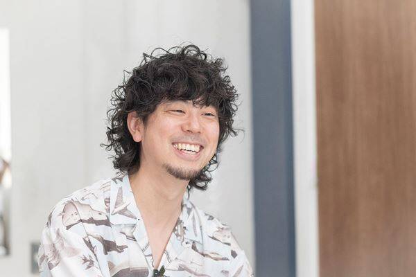 DENIMS×ジュースごくごく倶楽部「ロングコートダディの単独ライブで言ってくださった言葉はめっちゃ支えになっている」