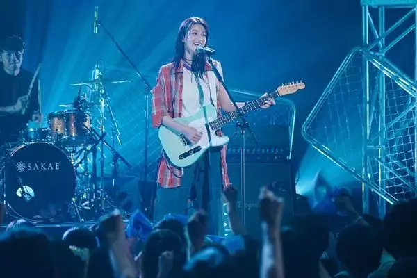 道枝駿佑が本番で涙『君が最後に遺した歌』生見愛瑠が歌う劇中曲「春の人」MV公開