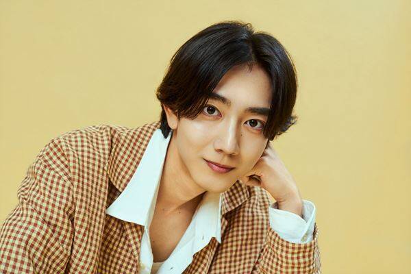 あなたはいくつ答えられる？ 八村倫太郎＆駒木根葵汰が1999年クイズにチャレンジ！
