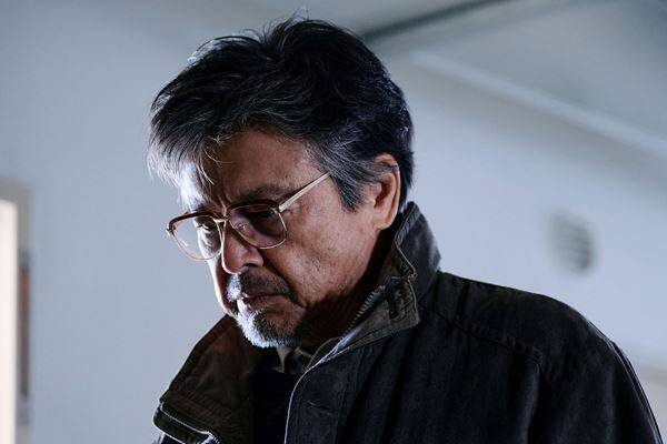 松村北斗×今田美桜『白鳥とコウモリ』に三浦友和と中村芝翫が参戦！ 特報映像＆ティザービジュアル公開