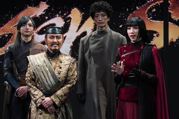 新劇場の幕開けを飾るスペクタクル『AmberS-アンバース-』、感情を揺さぶる物語が始動