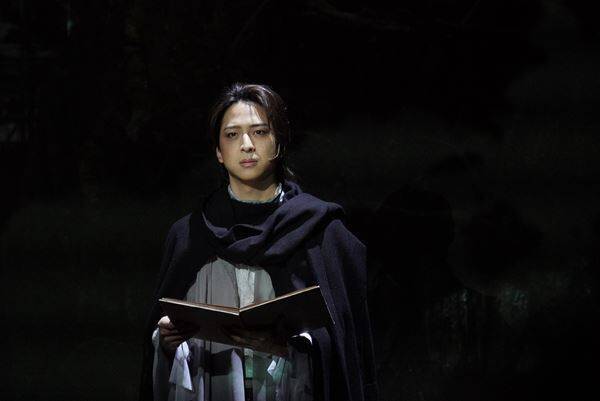 新劇場の幕開けを飾るスペクタクル『AmberS-アンバース-』、感情を揺さぶる物語が始動