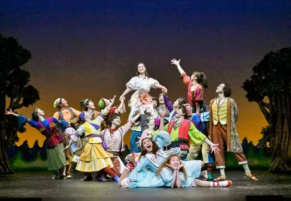 劇団四季『はじまりの樹の神話～こそあどの森の物語～』東京公演が開幕　想いや考えを声にして、相手とつながることの大切さを描く