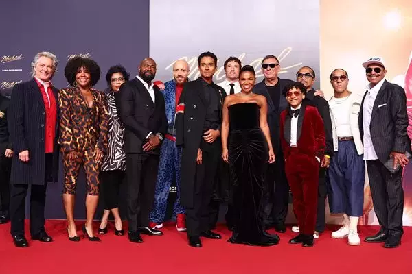 映画『Michael／マイケル』世界初上映で観客総立ちの熱狂！ 米倉涼子も驚愕「本物のマイケルがいた」