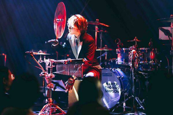 NARITA THOMAS SIMPSON、全22公演のビルボードツアー完⾛！ゲストに相川七瀬、岡本健⼀がサプライズ出演【オフィシャルレポート】