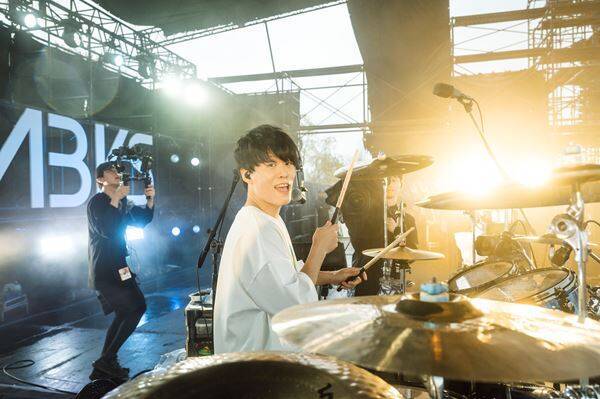 04 Limited Sazabys「4月4日＝フォーリミの日」にGENの故郷・豊橋で起こした軌跡の上の奇跡【オフィシャルレポート】