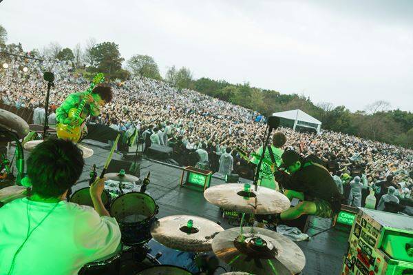 04 Limited Sazabys「4月4日＝フォーリミの日」にGENの故郷・豊橋で起こした軌跡の上の奇跡【オフィシャルレポート】