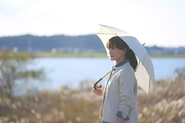 綾瀬はるかが「役に向き合い溢れた想い」とは『人はなぜラブレターを書くのか』場面写真＆メイキング16点を一挙公開