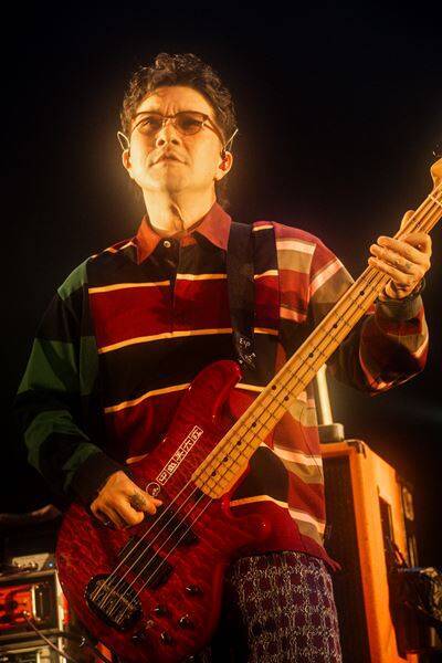 ストレイテナーの技巧がさらに輝いた『Sad And Beautiful Symphony』万雷の拍手に包まれた着席ライブをレポート