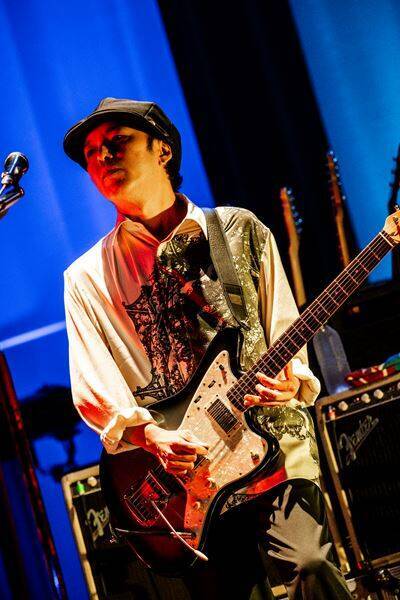 ストレイテナーの技巧がさらに輝いた『Sad And Beautiful Symphony』万雷の拍手に包まれた着席ライブをレポート