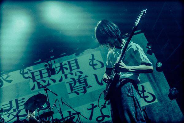 ルサンチマン、バンド史上最大規模のリキッドルームの夜！チケット完売で会場を揺らした『一生モノツアー』集大成