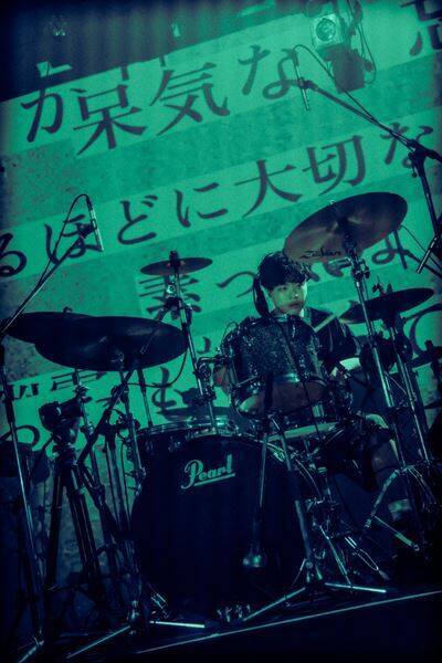 ルサンチマン、バンド史上最大規模のリキッドルームの夜！チケット完売で会場を揺らした『一生モノツアー』集大成